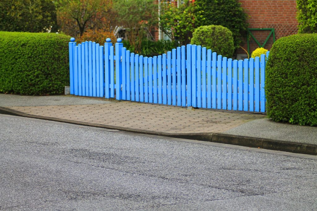 Comment clôturer jardin pas cher ?