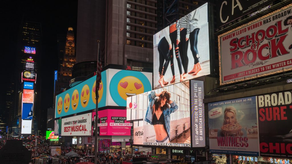 Comment utiliser les poufs publicitaires ?