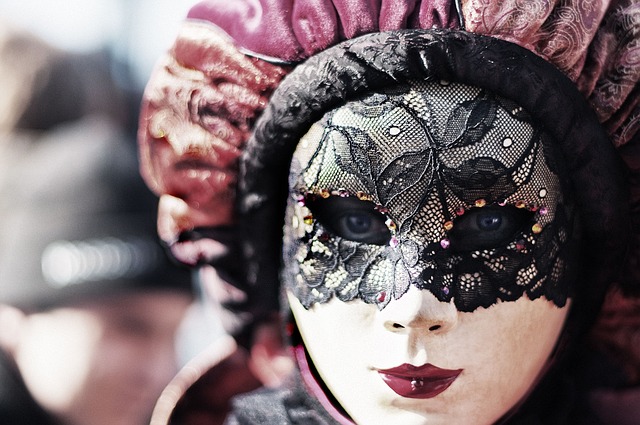 La renaissance des masques vénitiens : quand l&rsquo;art et la tradition se rencontrent